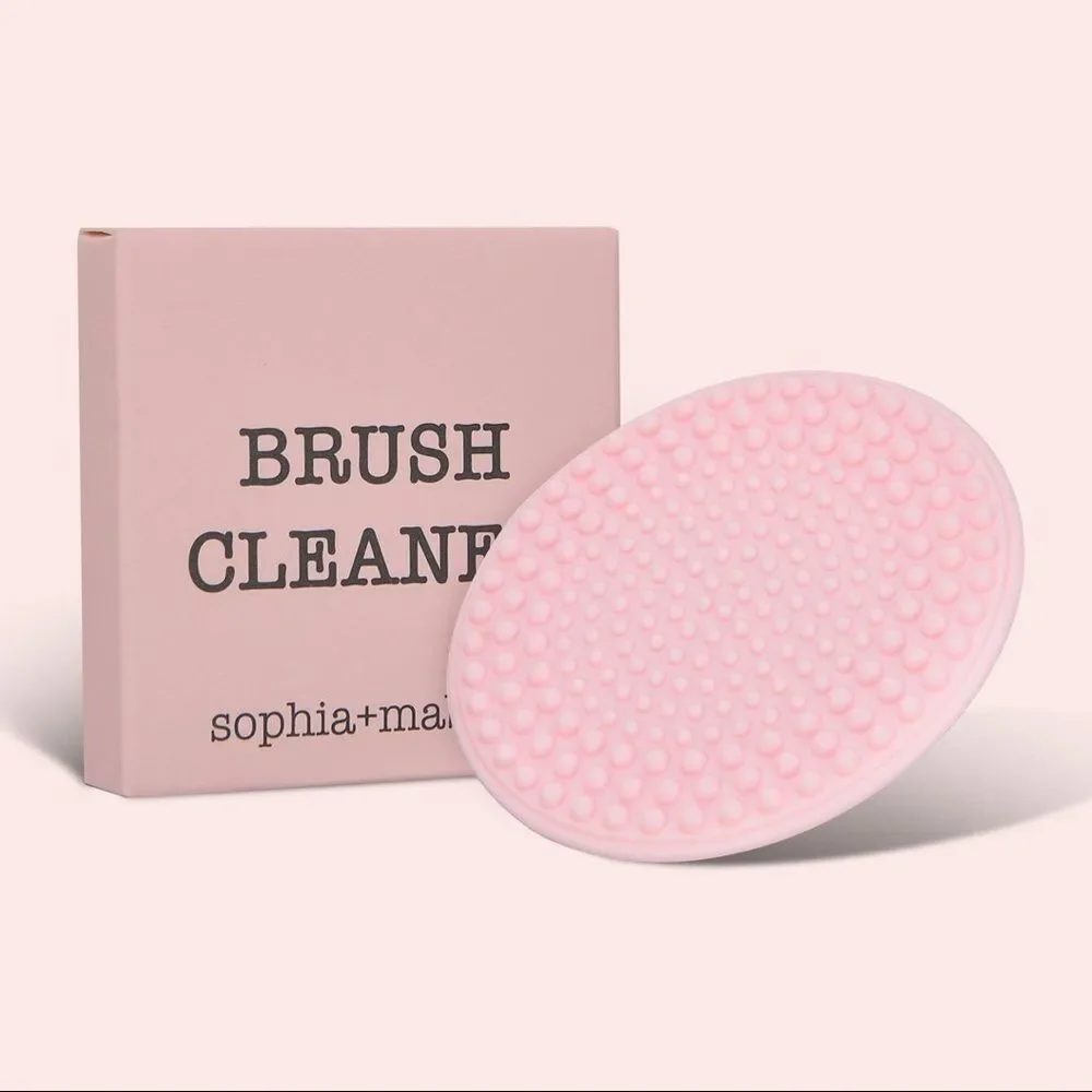 Sophia + Mabelle Universal Round Silicone Brush Cleaner Pink Small